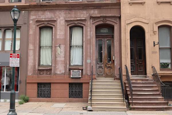 2025 Walnut Street property